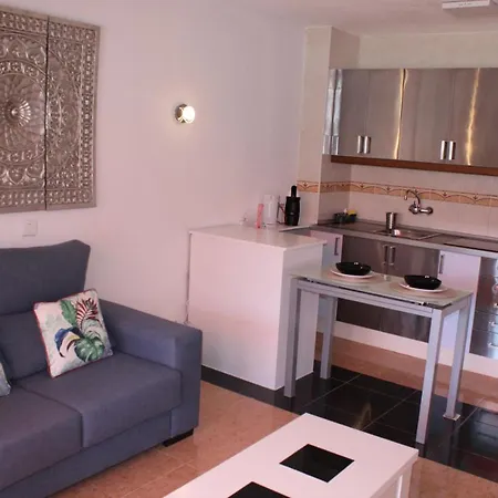 Tropical Canary - * Playa del Inglés